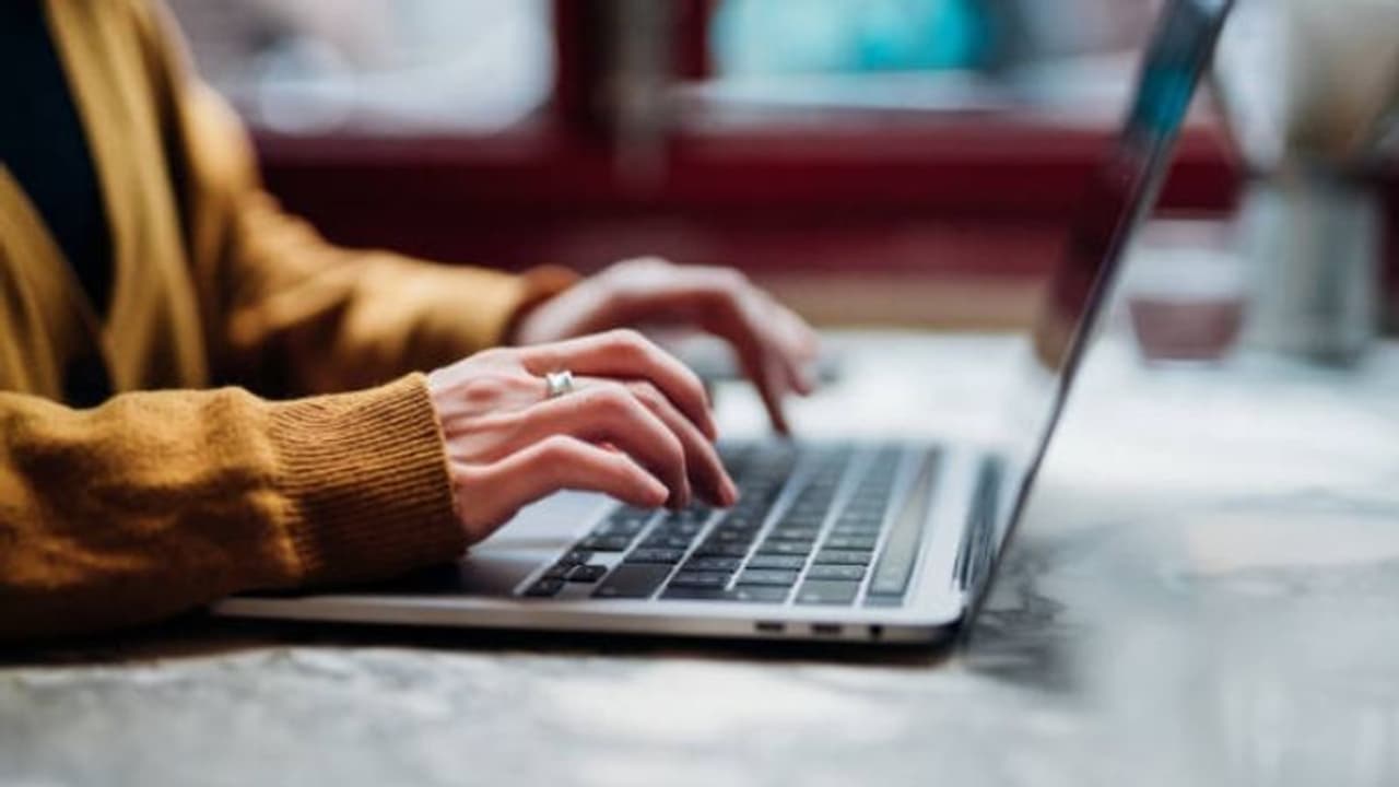 'അമ്മായി അമ്മ ജോലിക്ക് പോകുന്നുണ്ടെങ്കില്‍ മരുമകള്‍ക്കും അവസരമുണ്ടേ...'; പഠനം പറയുന്നത്...