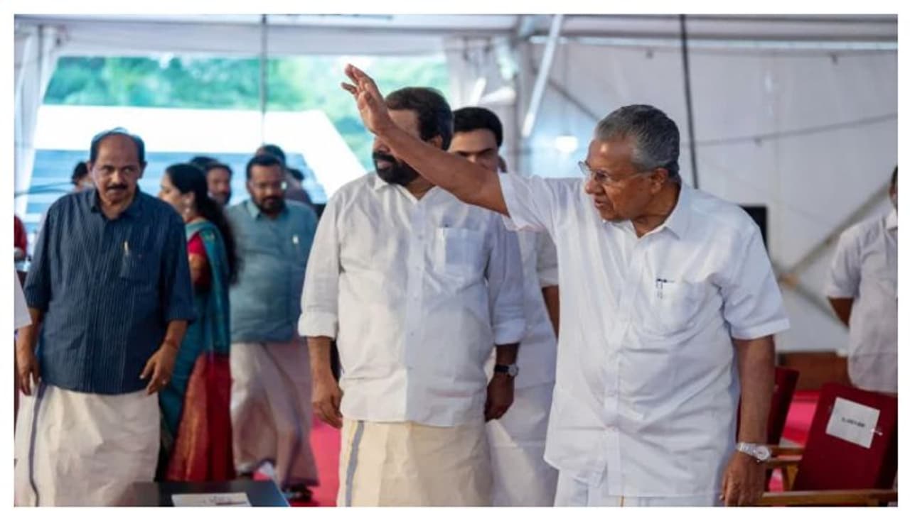 മണ്ഡല സദസ്സുകൾ, പൗര പ്രമുഖരുമായി കൂടിക്കാഴ്ച; മുഖ്യമന്ത്രിയുടേയും മന്ത്രിമാരുടേയും കേരളപര്യടനത്തിന് ഷെഡ്യൂളായി