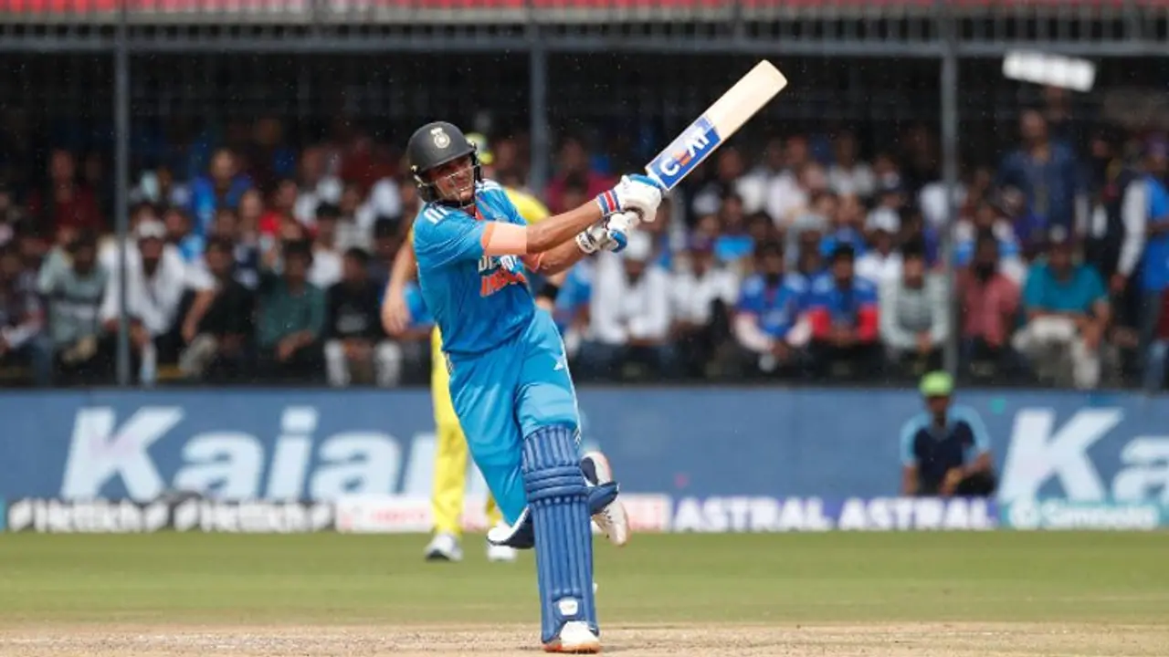 IND vs AUS: 2023ல் ரோகித் சர்மாவின் சிக்ஸர் சாதனையை முறியடித்த சுப்மன் கில்!