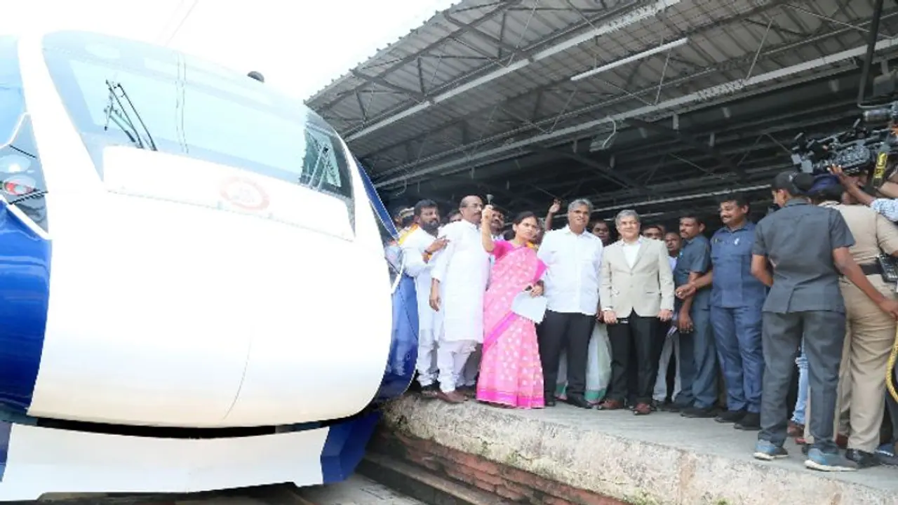 విజయవాడ చెన్నై వందేభారత్ ఎక్స్‌ప్రెస్ ప్రారంభం .. టైమింగ్, టికెట్ ధరల వివరాలు ఇవే.. 