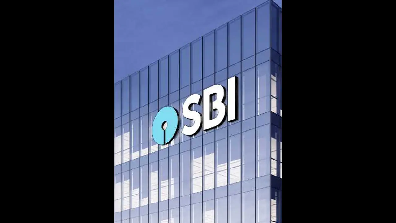 State Bank of India hikes base rate by 15 bps, loan interest rates by up to 10 bps State Bank of India hikes base rate by 15 bps, loan interest rates by up to 10 bps