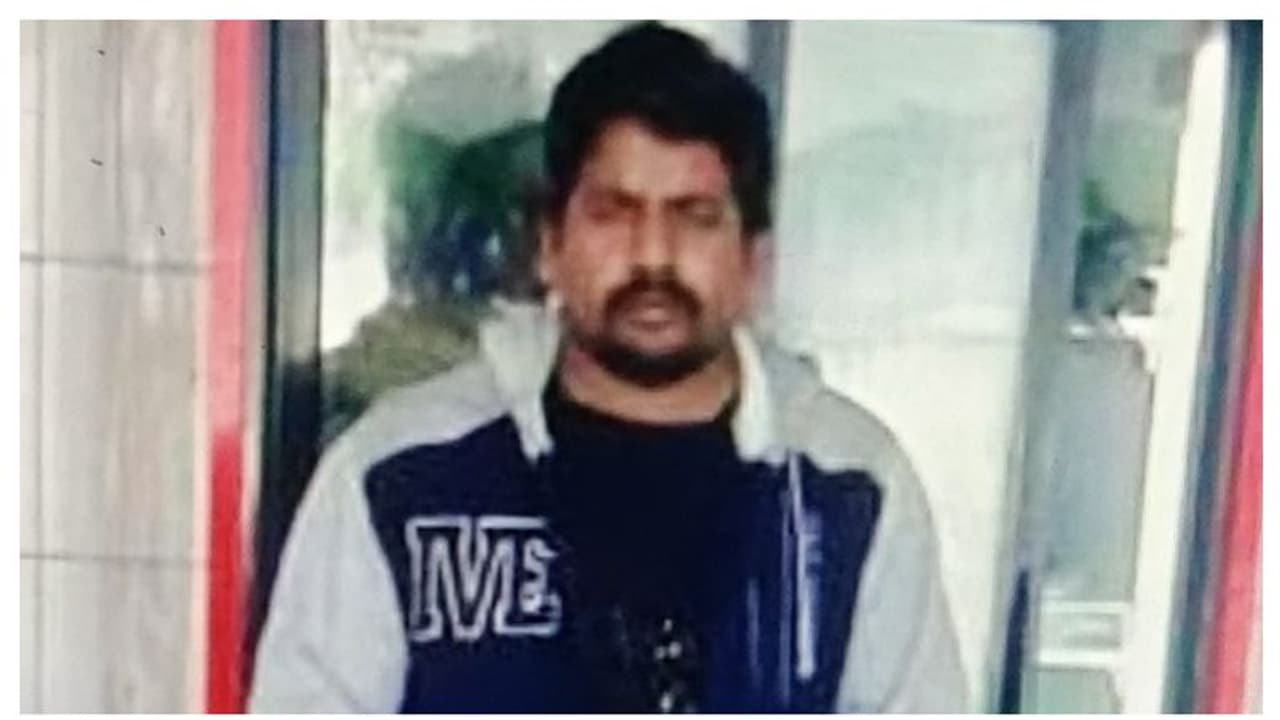 വീട്ടിൽ വെച്ച് മദ്യപിക്കുന്നതിനിടെ അടിപിടി; റോഡിൽ യുവാവിന്റെ മൃതദേഹം, അന്വേഷണം