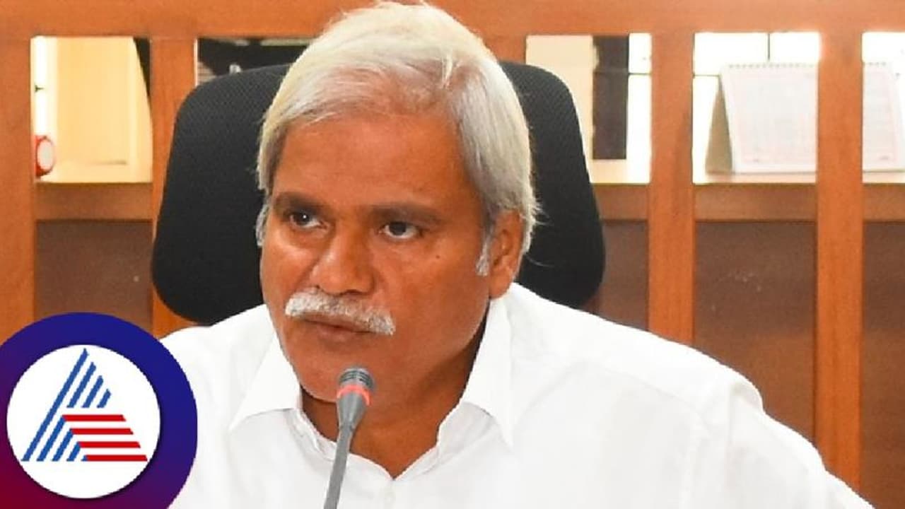 ಲೋಕಸಭೆಯಲ್ಲಿ ಲೀಡ್ ಕೊಡದಿದ್ದರೆ ನಾನು ಮಂತ್ರಿ ಸ್ಥಾನ ಬಿಡಬೇಕಾಗುತ್ತೆ: ಸಚಿವ ದರ್ಶನಾಪುರ ಲೋಕಸಭೆಯಲ್ಲಿ ಲೀಡ್ ಕೊಡದಿದ್ದರೆ ನಾನು ಮಂತ್ರಿ ಸ್ಥಾನ ಬಿಡಬೇಕಾಗುತ್ತೆ: ಸಚಿವ ದರ್ಶನಾಪುರ