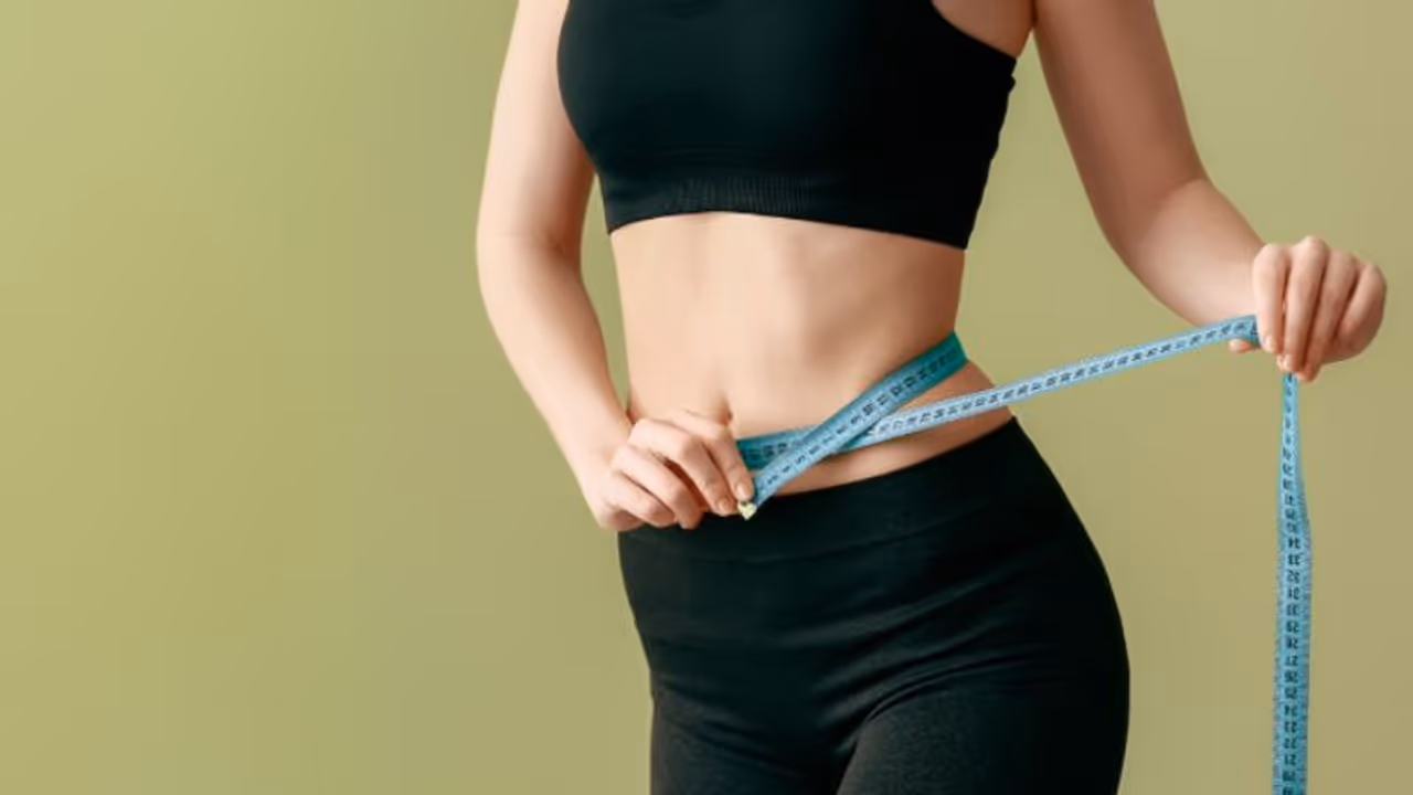 உடல் எடை டக்குனு குறைய காபியில் இந்த ஒரு பொருள் கலந்து குடியுங்க! உடல் எடை டக்குனு குறைய காபியில் இந்த ஒரு பொருள் கலந்து குடியுங்க!