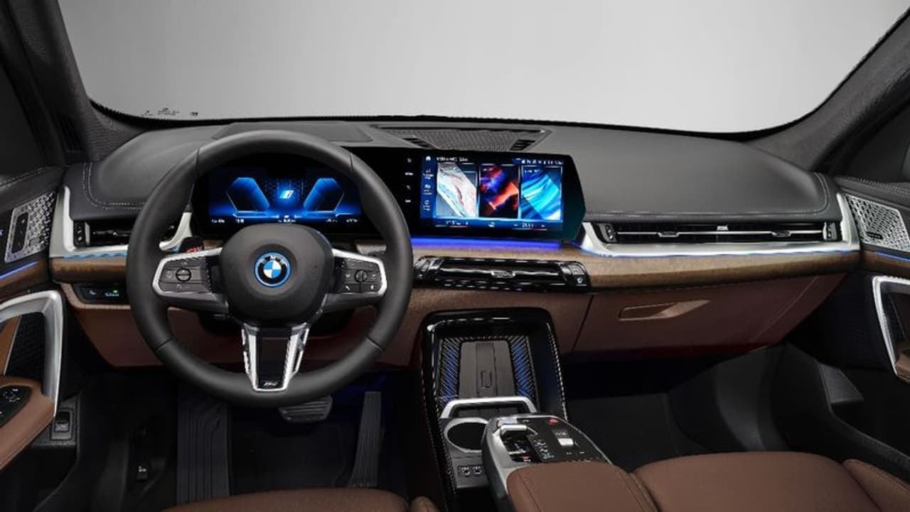 BMW iX1: புதிய மின்சார காரை இந்தியாவில் அறிமுகம் செய்யும் பி.எம்.டபிள்யூ! BMW iX1: புதிய மின்சார காரை இந்தியாவில் அறிமுகம் செய்யும் பி.எம்.டபிள்யூ!