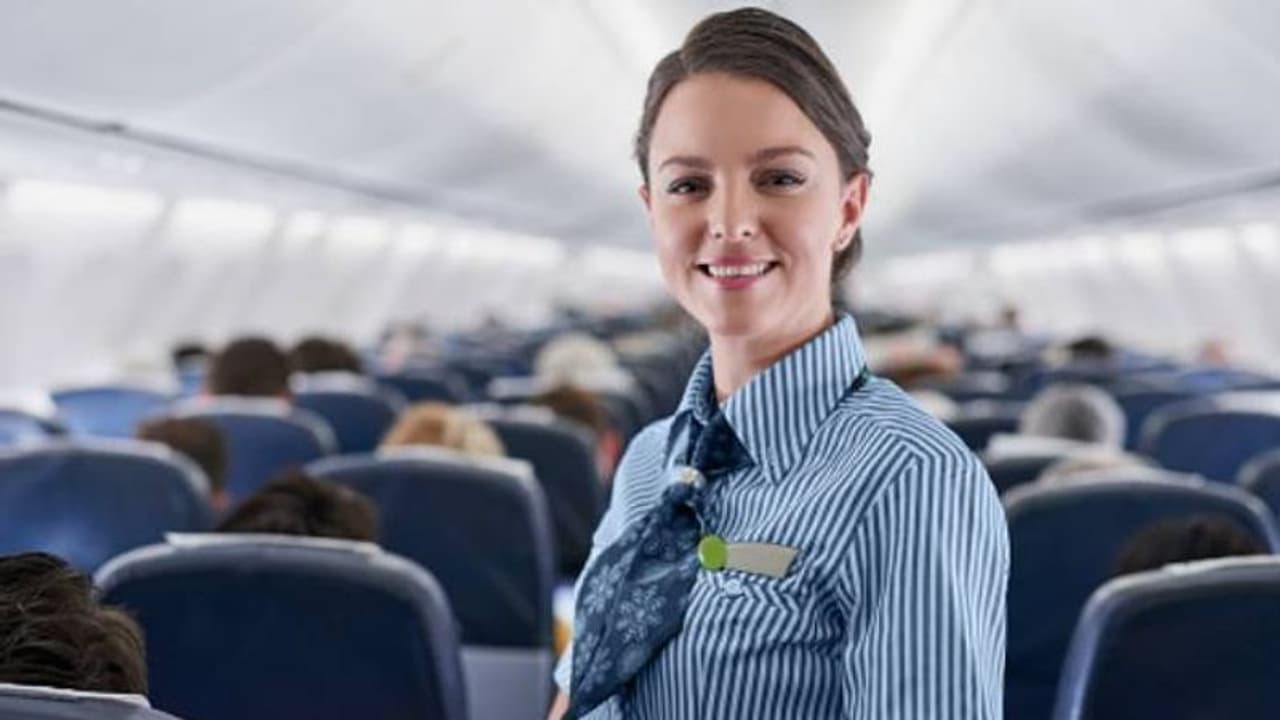 പുഞ്ചിരിച്ചുകൊണ്ട് സ്വാഗതം ചെയ്യുമ്പോൾ ഞങ്ങൾ 'എബിപി'യെ തിരയുകയാണ്, വൈറലായി എയർഹോസ്റ്റസിന്റെ വെളിപ്പെടുത്തൽ പുഞ്ചിരിച്ചുകൊണ്ട് സ്വാഗതം ചെയ്യുമ്പോൾ ഞങ്ങൾ 'എബിപി'യെ തിരയുകയാണ്, വൈറലായി എയർഹോസ്റ്റസിന്റെ വെളിപ്പെടുത്തൽ