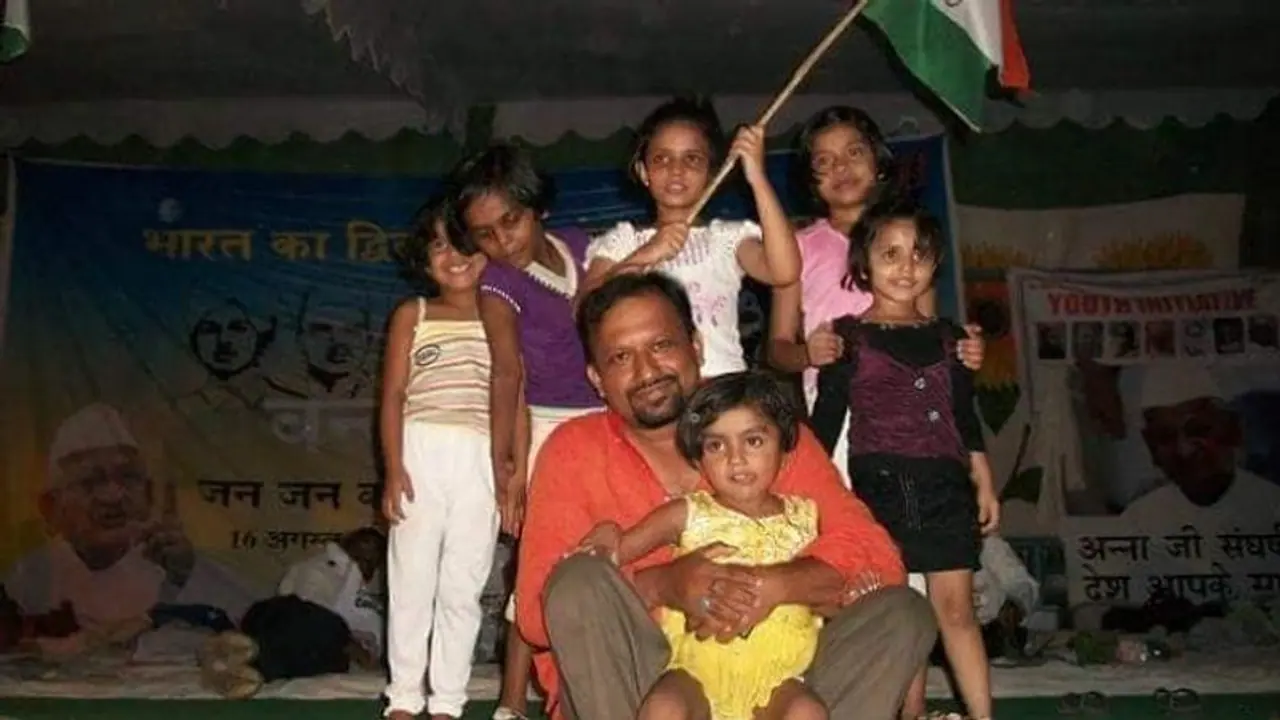 Alok Chantiya’s three decades of writing daily letters to his mother earns global recognition 