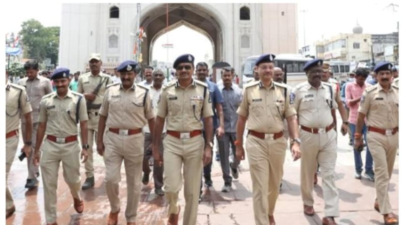 ఎన్నికల వేళ అధికారుల దూకుడు.. ఇప్పటివరకు కోట్లు జప్తు చేశారో తెలుసా..?