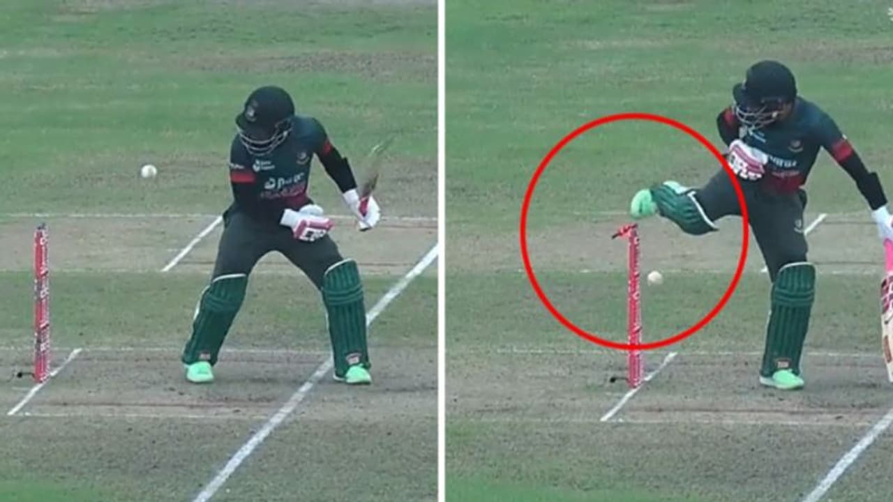 ഇങ്ങനെയുണ്ടൊരു പുറത്താകല്! വിക്കറ്റ് തട്ടിതെറിപ്പിച്ച് മുഷ്ഫിഖര്; വന് അബദ്ധത്തിന് പിന്നാലെ പവലിയനിലേക്ക് ഇങ്ങനെയുണ്ടൊരു പുറത്താകല്! വിക്കറ്റ് തട്ടിതെറിപ്പിച്ച് മുഷ്ഫിഖര്; വന് അബദ്ധത്തിന് പിന്നാലെ പവലിയനിലേക്ക്