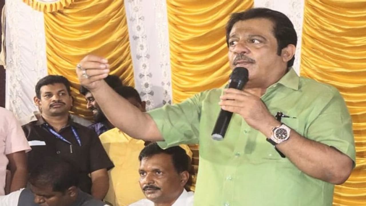 ವಕ್ಫ್‌, ಮುಜರಾಯಿ ಆಸ್ತಿ ದೇವರದ್ದು, ಯಾರಪ್ಪನದ್ದಲ್ಲ: ಸಚಿವ ಜಮೀರ್‌ ಅಹಮದ್ 