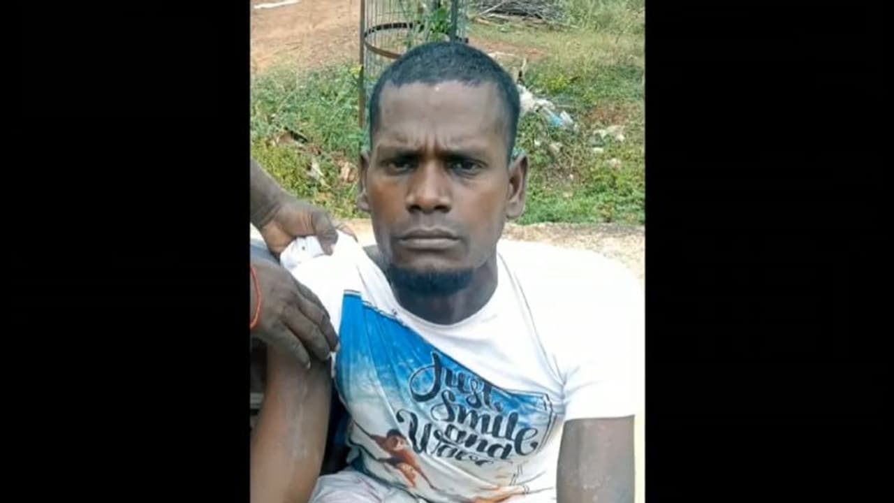 பைக் வாங்குவது போல் நடித்து திருட்டு; 3 காவல் நிலைய போலீசாரை அலறவிட்ட மனநலம் பாதித்த நபர் பைக் வாங்குவது போல் நடித்து திருட்டு; 3 காவல் நிலைய போலீசாரை அலறவிட்ட மனநலம் பாதித்த நபர்