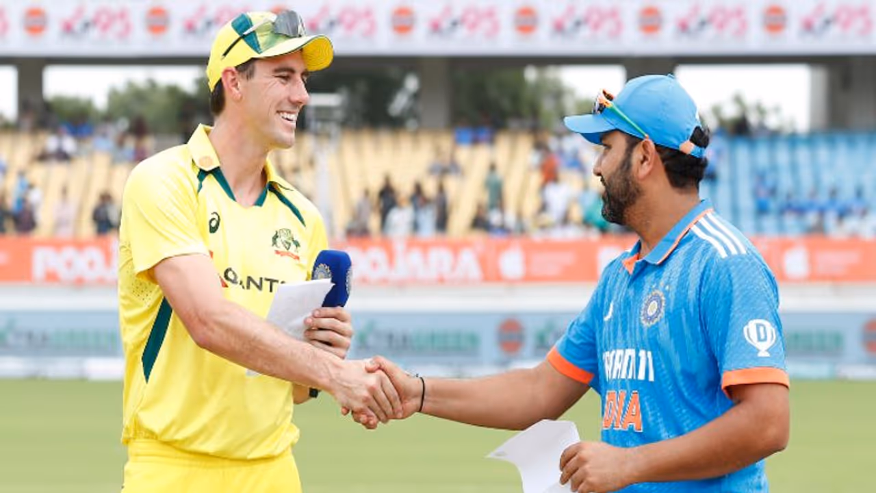 IND vs AUS 3rd ODI Live Match: இந்தியாவிற்கு பதிலடி கொடுக்க அதிரடி மாற்றத்தோடு களமிறங்கிய ஆஸ்திரேலியா!