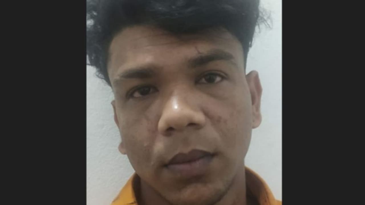 ഡെലിവറി ബോയിയെ തടഞ്ഞുനിര്ത്തി തെറിവിളിയും ആക്രമണവും; സാധനവുമായി കടന്ന സ്ഥിരം പ്രതി പിടിയില് ഡെലിവറി ബോയിയെ തടഞ്ഞുനിര്ത്തി തെറിവിളിയും ആക്രമണവും; സാധനവുമായി കടന്ന സ്ഥിരം പ്രതി പിടിയില്