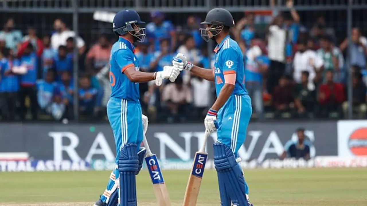 Azharuddin backs Shreyas Iyer, R Ashwin for India's ODI World Cup 2023 challenge; says Gill will be key player Azharuddin backs Shreyas Iyer, R Ashwin for India's ODI World Cup 2023 challenge; says Gill will be key player