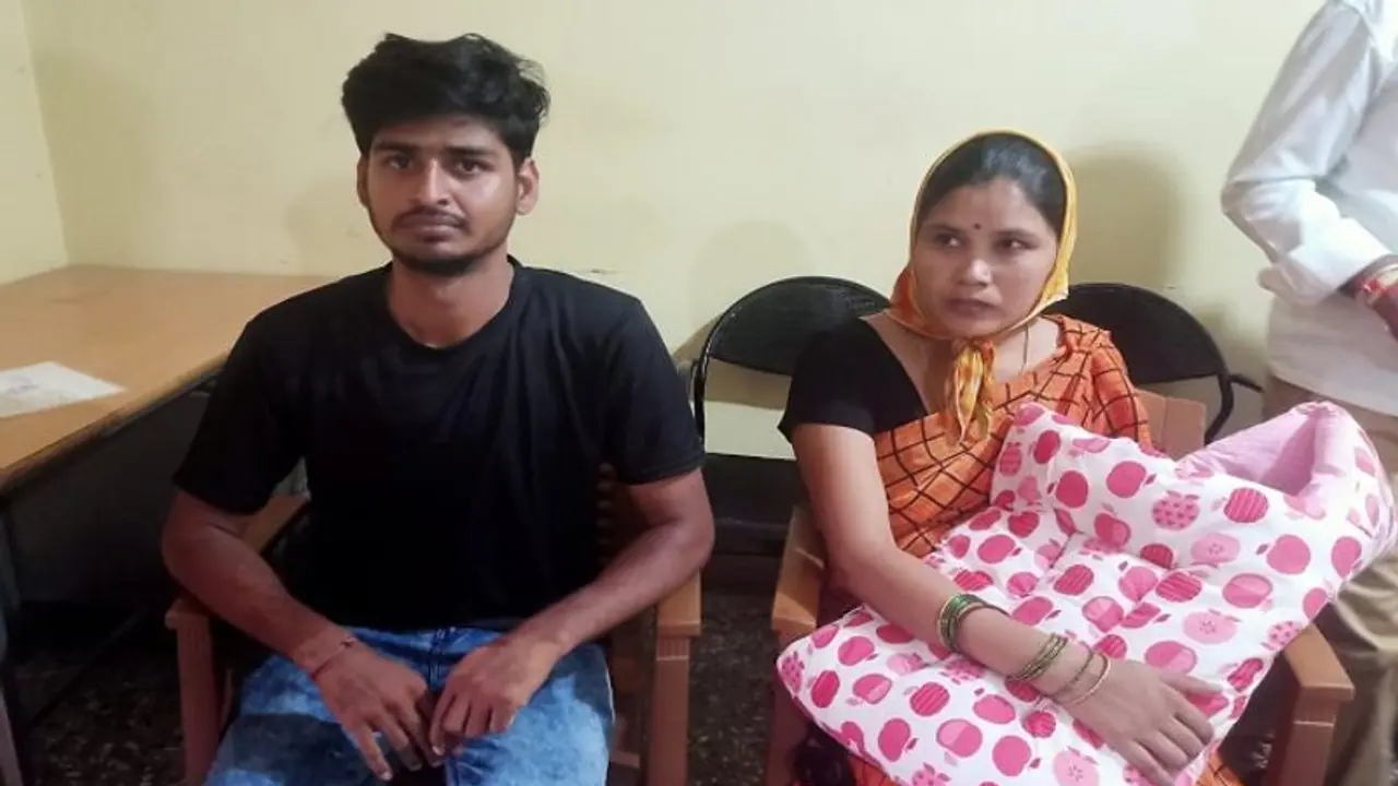 ಚಿತ್ರದುರ್ಗದಲ್ಲಿ ಅಮಾನವೀಯ ಘಟನೆ: ಅಂತರ್ ಜಾತಿ ವಿವಾಹವಾಗಿದ್ದಕ್ಕೆ ವಾಕ್ ಶ್ರವಣ ದೋಷದ ದಂಪತಿಗೆ ಬಹಿಷ್ಕಾರ