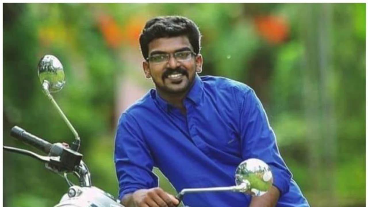 നിയമനത്തട്ടിപ്പ് കേസ്; അഖിൽ സജീവും ലെനിനും പ്രതി; ഇരുവരും പണം വാങ്ങിയതിന് തെളിവുണ്ടെന്ന് പൊലീസ്