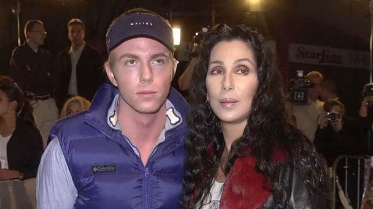 Singer Cher accused of hiring men to kidnap her son; here's what court said Singer Cher accused of hiring men to kidnap her son; here's what court said