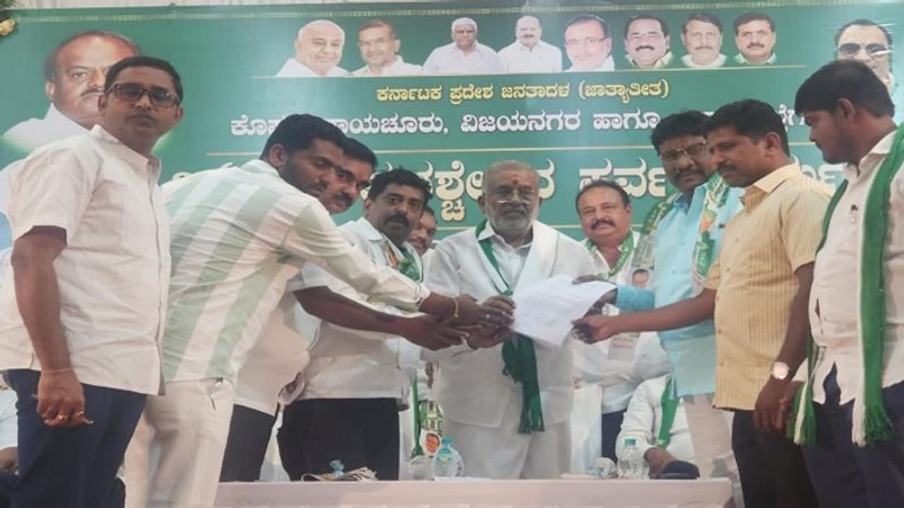 ಬಿಜೆಪಿ ಜೆಡಿಎಸ್ ಮೈತ್ರಿಯಿಂದ ಇರಿಸು ಮುರಿಸು: ದಳ ನಾಯಕರಿಂದ ಹೊಸ ಬೇಡಿಕೆ..! ಬಿಜೆಪಿ ಜೆಡಿಎಸ್ ಮೈತ್ರಿಯಿಂದ ಇರಿಸು ಮುರಿಸು: ದಳ ನಾಯಕರಿಂದ ಹೊಸ ಬೇಡಿಕೆ..!