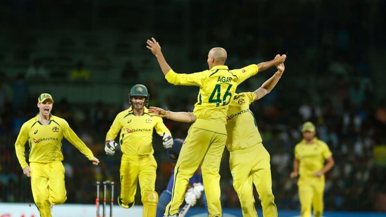 ഇന്ത്യക്കെതിരായ ആശ്വാസ ജയത്തിന് പിന്നാലെ ഓസ്ട്രേലിയക്ക് തിരിച്ചടി, സ്റ്റാർ സ്പിന്നർക്ക് ലോകകപ്പ് നഷ്ടമാവും ഇന്ത്യക്കെതിരായ ആശ്വാസ ജയത്തിന് പിന്നാലെ ഓസ്ട്രേലിയക്ക് തിരിച്ചടി, സ്റ്റാർ സ്പിന്നർക്ക് ലോകകപ്പ് നഷ്ടമാവും