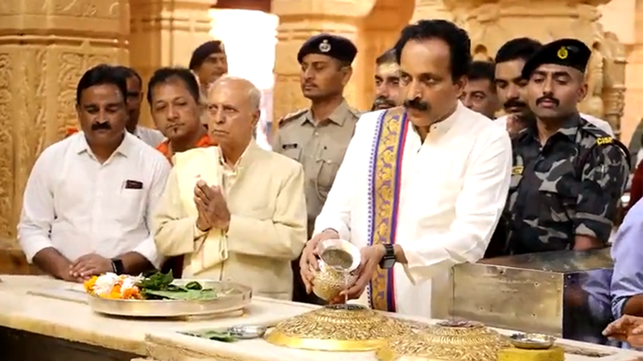 ಯುವ ಸಮೂಹವನ್ನು ಆಕರ್ಷಿಸಬೇಕು ದೇವಸ್ಥಾನ, ಇಸ್ರೋ ಮುಖ್ಯಸ್ಥರು ನೀಡಿದ್ರು ಐಡಿಯಾ! ಯುವ ಸಮೂಹವನ್ನು ಆಕರ್ಷಿಸಬೇಕು ದೇವಸ್ಥಾನ, ಇಸ್ರೋ ಮುಖ್ಯಸ್ಥರು ನೀಡಿದ್ರು ಐಡಿಯಾ!