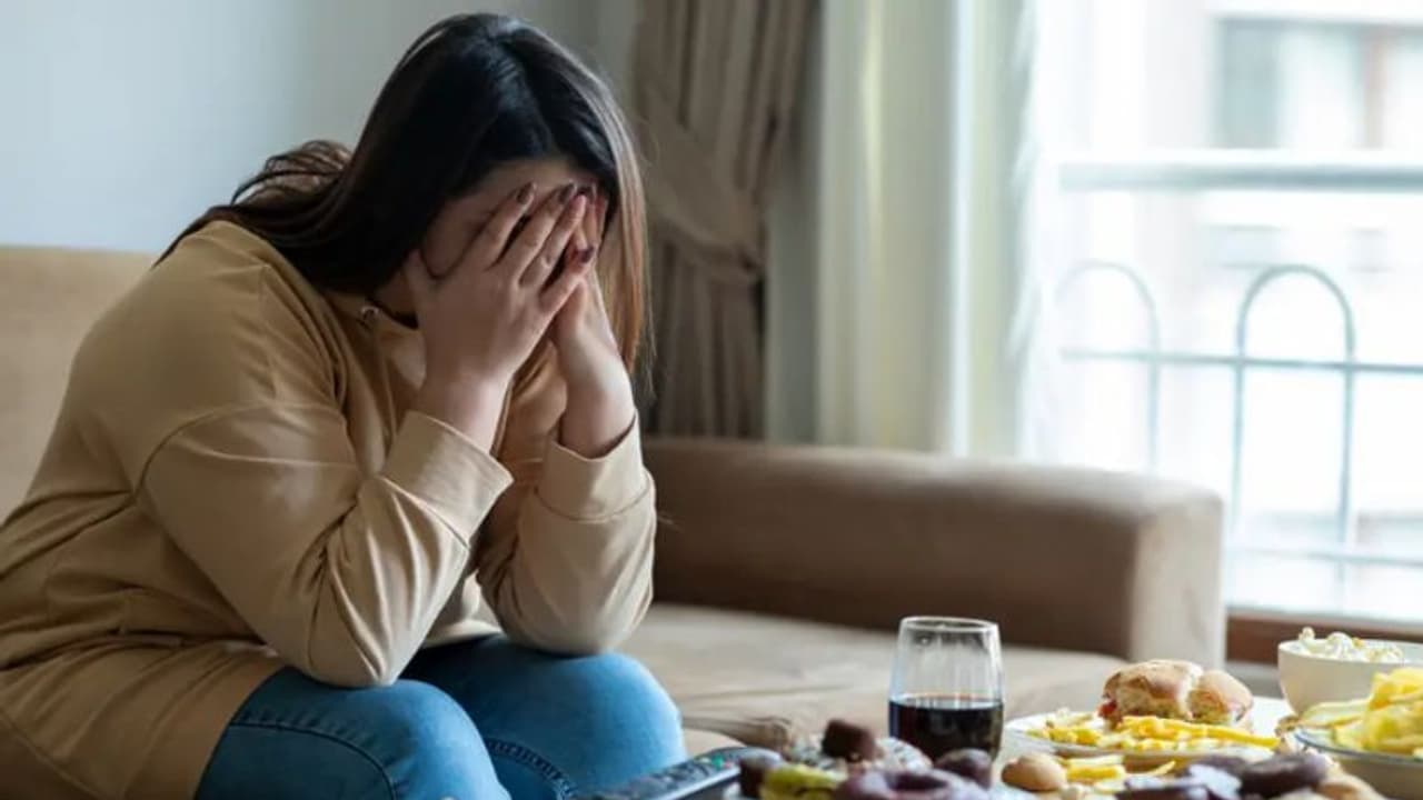 World Mental Health Day 2024 : മാനസികാരോഗ്യം മെച്ചപ്പെടുത്താൻ ചെയ്യേണ്ട ആറ് കാര്യങ്ങൾ World Mental Health Day 2024 : മാനസികാരോഗ്യം മെച്ചപ്പെടുത്താൻ ചെയ്യേണ്ട ആറ് കാര്യങ്ങൾ