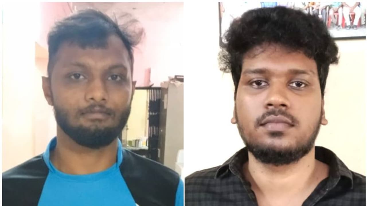 കാപ്പ: ആലപ്പുഴയില് നിന്ന് രണ്ടുപേരെ നാടു കടത്തി കാപ്പ: ആലപ്പുഴയില് നിന്ന് രണ്ടുപേരെ നാടു കടത്തി