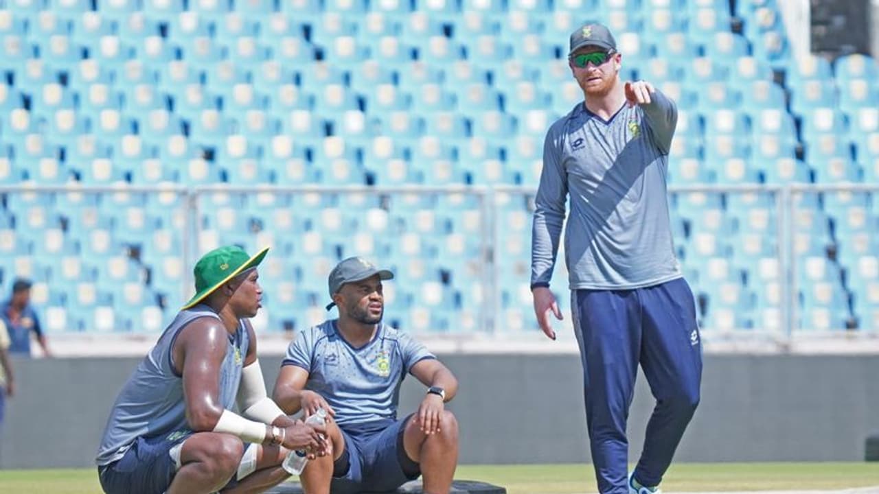 അഫ്ഗാന് ദക്ഷിണാഫ്രിക്ക സന്നാഹത്തിന് ടിക്കറ്റെടുത്തവര് നിരാശാരവേണ്ട! പണം തിരികെ കിട്ടാന് ഇങ്ങനെ ചെയ്യൂ അഫ്ഗാന് ദക്ഷിണാഫ്രിക്ക സന്നാഹത്തിന് ടിക്കറ്റെടുത്തവര് നിരാശാരവേണ്ട! പണം തിരികെ കിട്ടാന് ഇങ്ങനെ ചെയ്യൂ