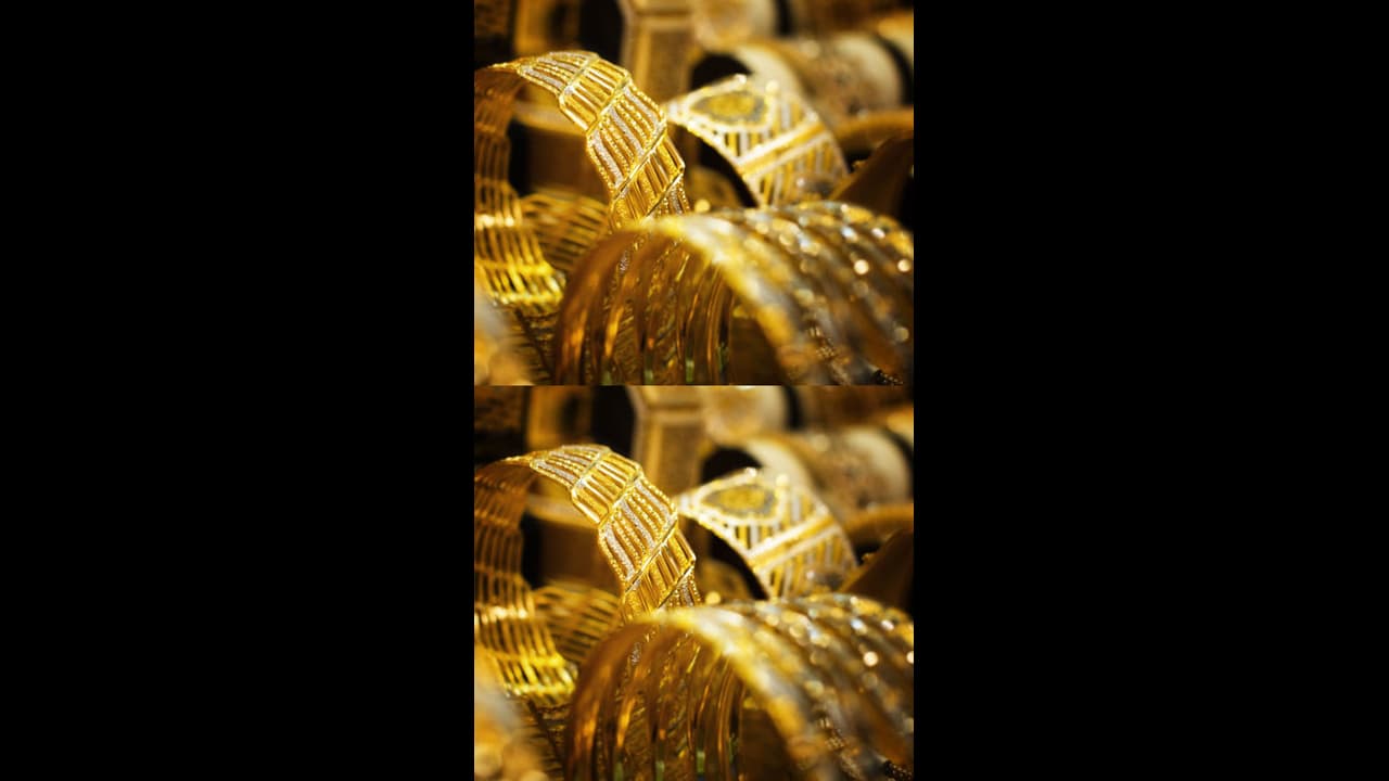 ആഭരണങ്ങളിലും കരകൗശല വസ്തുക്കളിലും ഖുർആൻ വാക്യങ്ങള് എഴുതുന്നത് വിലക്കി സൗദി ആഭരണങ്ങളിലും കരകൗശല വസ്തുക്കളിലും ഖുർആൻ വാക്യങ്ങള് എഴുതുന്നത് വിലക്കി സൗദി