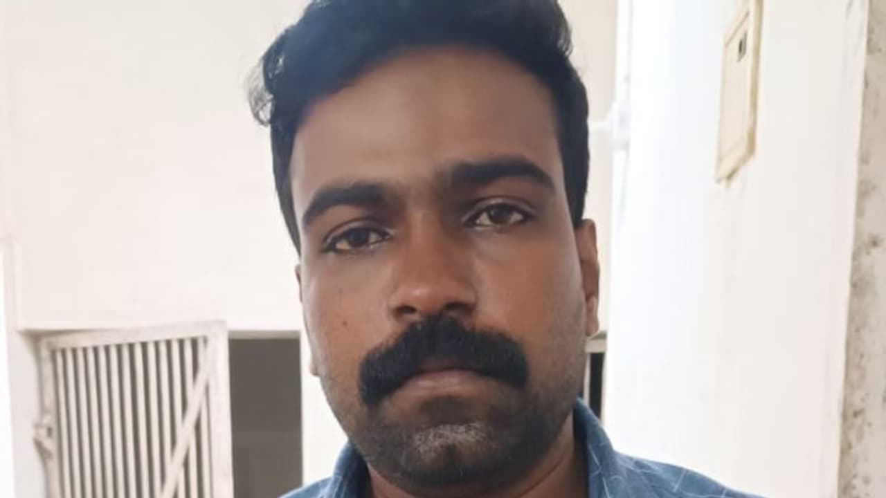 '43കാരിക്ക് നടുറോഡില്‍ ആലിംഗനം, കത്തി കാണിച്ച് തട്ടിക്കൊണ്ടു പോകല്‍'; മാജി രാഹുല്‍ അറസ്റ്റില്‍