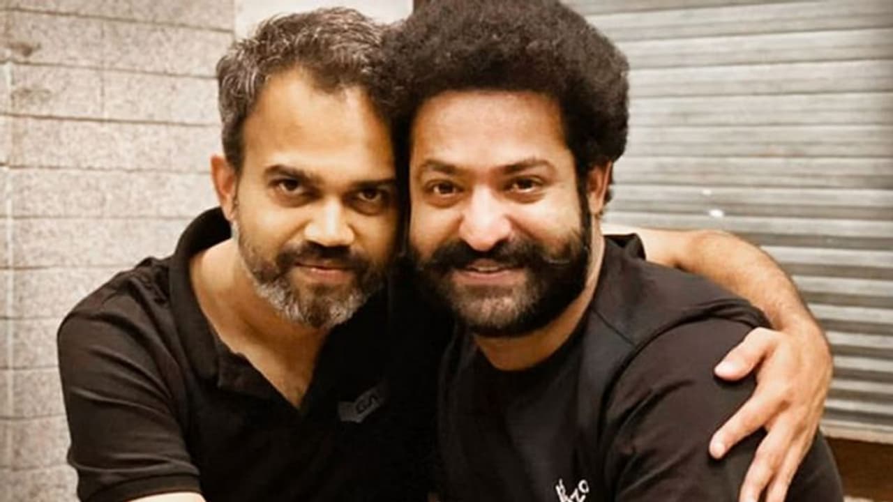 ഇനി ജൂനിയര് എൻടിആര് നായകനാകുന്ന സിനിമ, വെളിപ്പെടുത്തി പ്രശാന്ത് നീല് ഇനി ജൂനിയര് എൻടിആര് നായകനാകുന്ന സിനിമ, വെളിപ്പെടുത്തി പ്രശാന്ത് നീല്