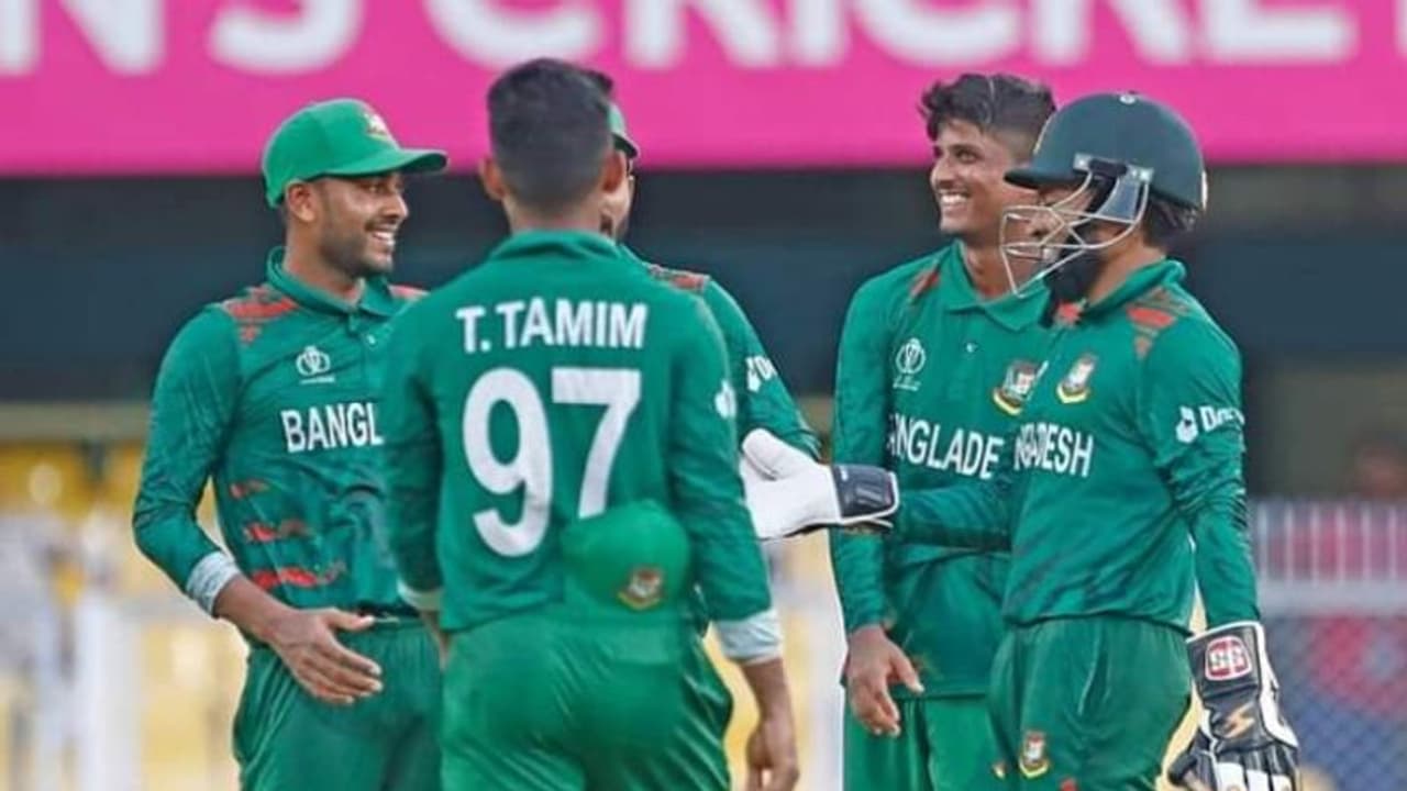ശ്രീലങ്കയ്‌ക്കെതിരെ കൂറ്റന്‍ ജയം! ലോകകപ്പ് സന്നാഹം ഗംഭീരമാക്കി ബംഗ്ലാദേശ്; മുന്‍നിര താരങ്ങളെല്ലാം ഫോമില്‍