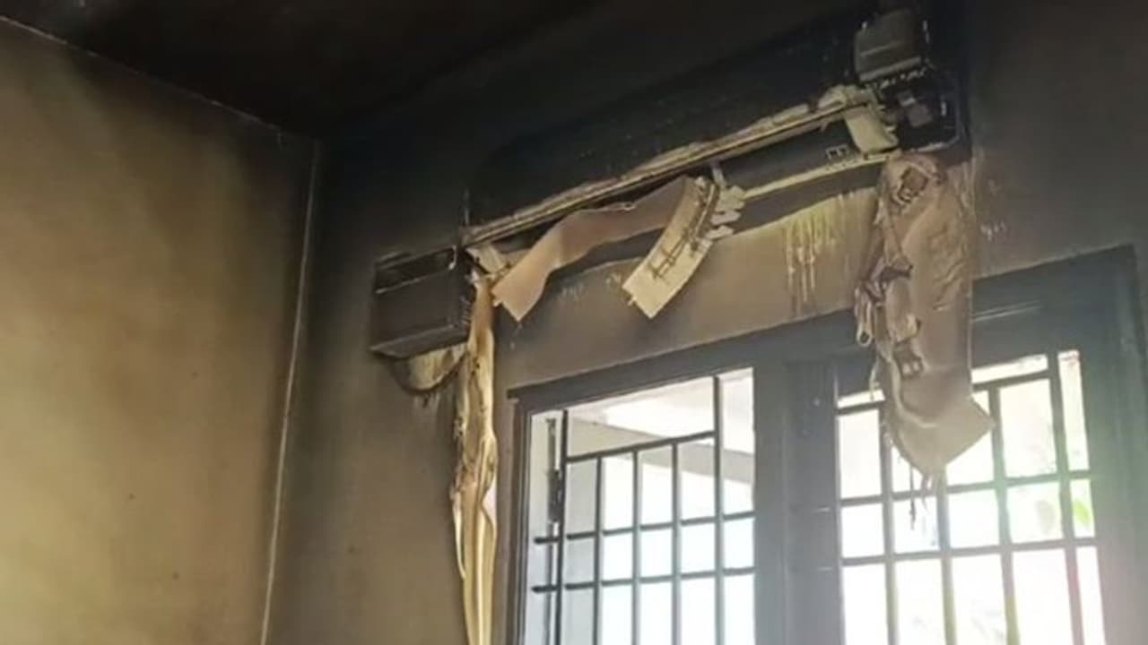 சென்னையில் அதிர்ச்சி.. ஏசியில் மின்கசிவால் தீ விபத்து.. தாய், மகள் உயிரிழப்பு! சென்னையில் அதிர்ச்சி.. ஏசியில் மின்கசிவால் தீ விபத்து.. தாய், மகள் உயிரிழப்பு!