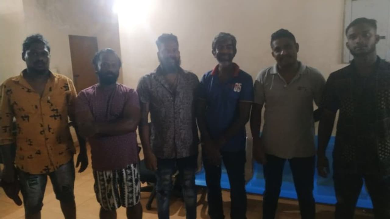 മദ്യപിച്ചെത്തി കോവളത്തെ റെസ്റ്റോറന്റ് ഉടമയായ യുവതിയെയും ജീവനക്കാരനെയും മർദിച്ചു; ആറ് പേര് അറസ്റ്റില് മദ്യപിച്ചെത്തി കോവളത്തെ റെസ്റ്റോറന്റ് ഉടമയായ യുവതിയെയും ജീവനക്കാരനെയും മർദിച്ചു; ആറ് പേര് അറസ്റ്റില്