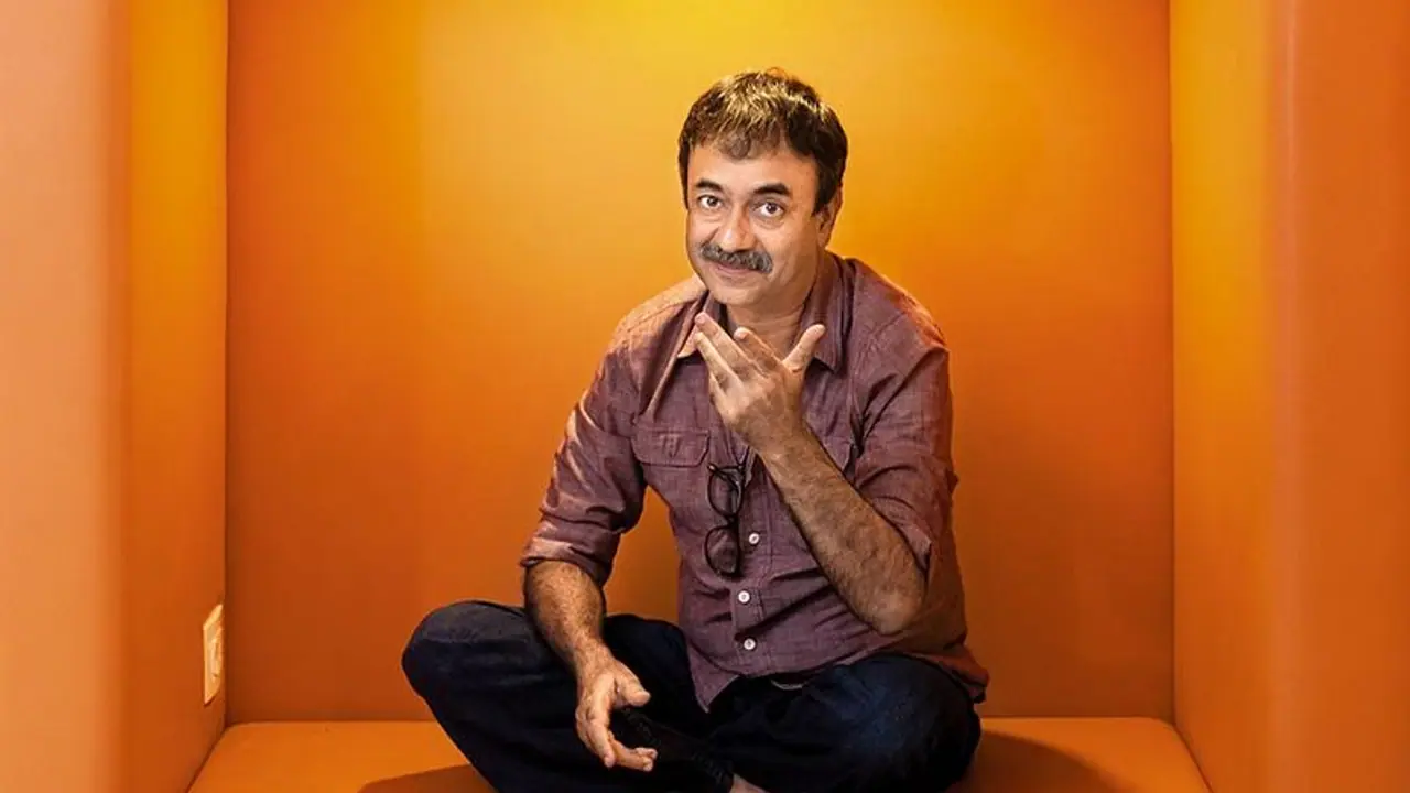 ಯಾವುದೇ ಫ್ಲಾಪ್ಗಳಿಲ್ಲದ ಬಾಲಿವುಡ್ನ ಟಾಪ್ ನಿರ್ದೇಶಕ; ಸಾಲು ಸಾಲು ಹಿಟ್ ಸಿನಿಮಾದಿಂದ ಗಳಿಸಿದ್ದು 2000 ಕೋಟಿ! ಯಾವುದೇ ಫ್ಲಾಪ್ಗಳಿಲ್ಲದ ಬಾಲಿವುಡ್ನ ಟಾಪ್ ನಿರ್ದೇಶಕ; ಸಾಲು ಸಾಲು ಹಿಟ್ ಸಿನಿಮಾದಿಂದ ಗಳಿಸಿದ್ದು 2000 ಕೋಟಿ!