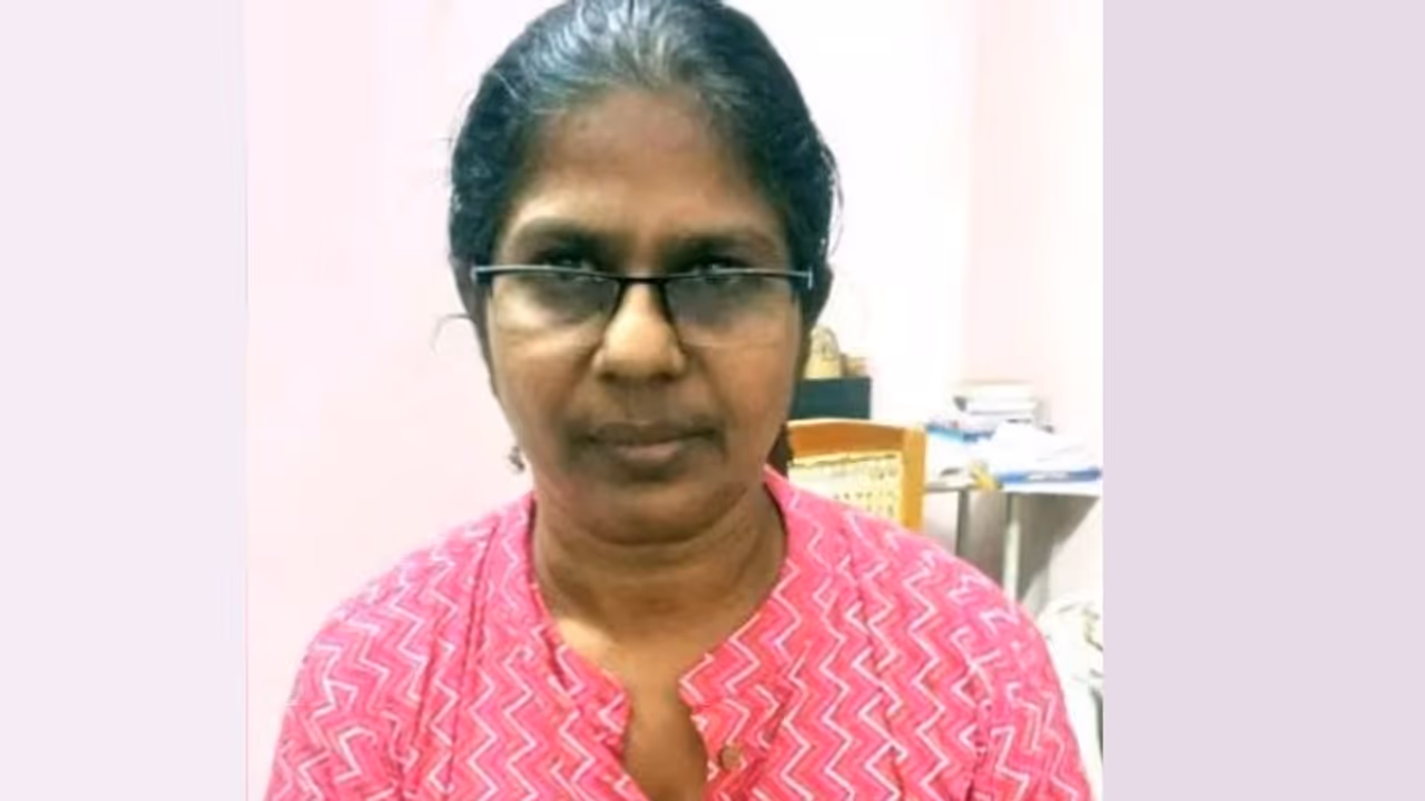 ഇസ്രായേലിൽ ജോലി, നടപടികൾക്ക് ഏഴര ലക്ഷം, കാശടച്ചത് നിരവധിപേർ; വിസയും വന്നില്ല, കാശും കൊടുത്തില്ല, അറസ്റ്റ് ഇസ്രായേലിൽ ജോലി, നടപടികൾക്ക് ഏഴര ലക്ഷം, കാശടച്ചത് നിരവധിപേർ; വിസയും വന്നില്ല, കാശും കൊടുത്തില്ല, അറസ്റ്റ്