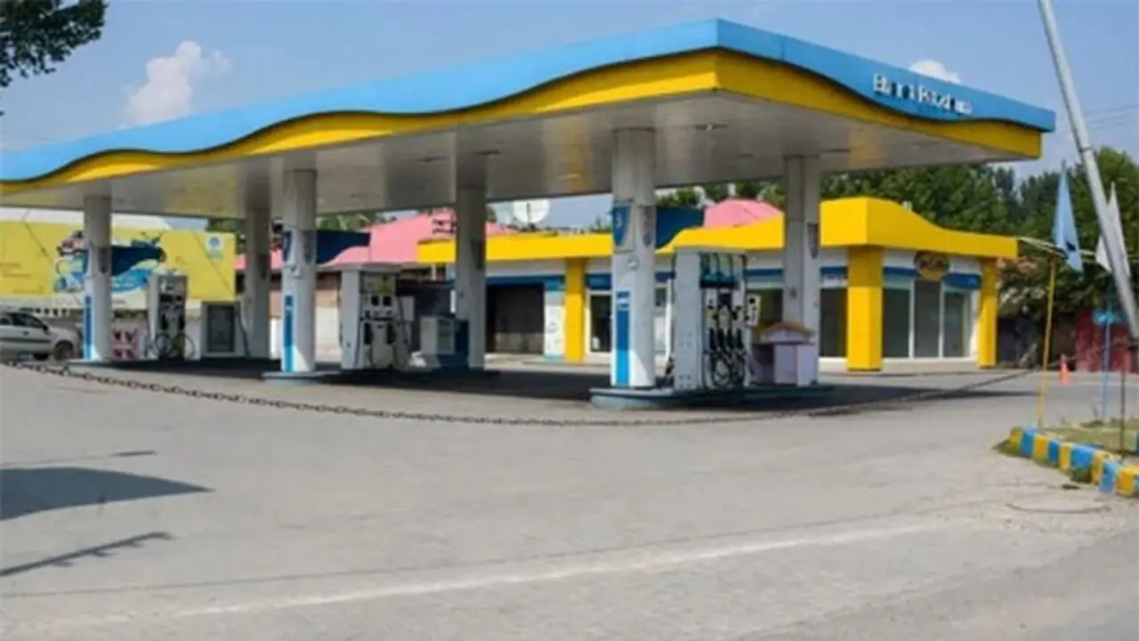 ಹೇಗಿದೆ ನಿಮ್ಮ ನಗರಗಳಲ್ಲಿ ಪೆಟ್ರೋಲ್ ಡೀಸೆಲ್ ದರ ಹೇಗಿದೆ ನಿಮ್ಮ ನಗರಗಳಲ್ಲಿ ಪೆಟ್ರೋಲ್ ಡೀಸೆಲ್ ದರ