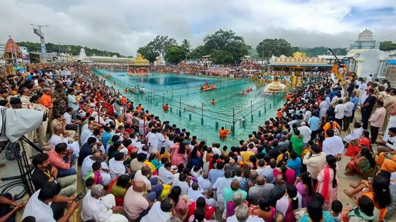 Tirumala: తిరుమల వెళ్లే శ్రీవారి భక్తులకు గుడ్ న్యూస్..వేచి ఉండాల్సిన అవసరం లేదు! Tirumala: తిరుమల వెళ్లే శ్రీవారి భక్తులకు గుడ్ న్యూస్..వేచి ఉండాల్సిన అవసరం లేదు!
