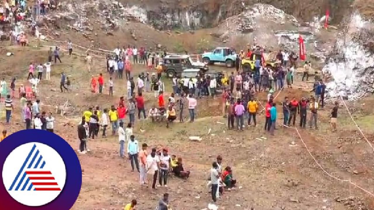 ವಿಜಯಪುರದಲ್ಲಿ ಧೂಳೆಬ್ಬಿಸಿದ ಆಫ್‌ರೋಡ್ ರೇಸಿಂಗ್; ಯುವಕರನ್ನೇ ಹಿಂದಿಕ್ಕಿದ 70 ವರ್ಷದ ವೃದ್ಧ! 