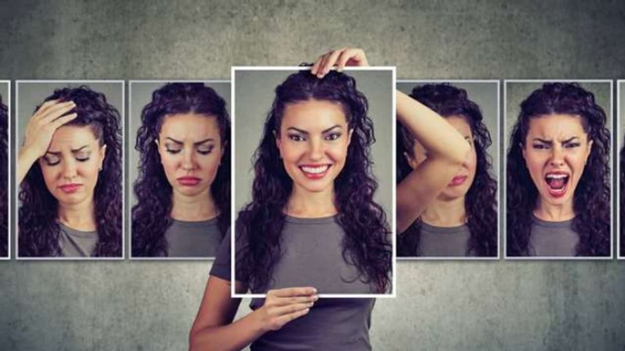 മൂഡ് സ്വിങ്സാണോ പ്രശ്നം? ഡയറ്റില് ഉള്പ്പെടുത്താം ഈ എട്ട് ഭക്ഷണങ്ങള്... മൂഡ് സ്വിങ്സാണോ പ്രശ്നം? ഡയറ്റില് ഉള്പ്പെടുത്താം ഈ എട്ട് ഭക്ഷണങ്ങള്...