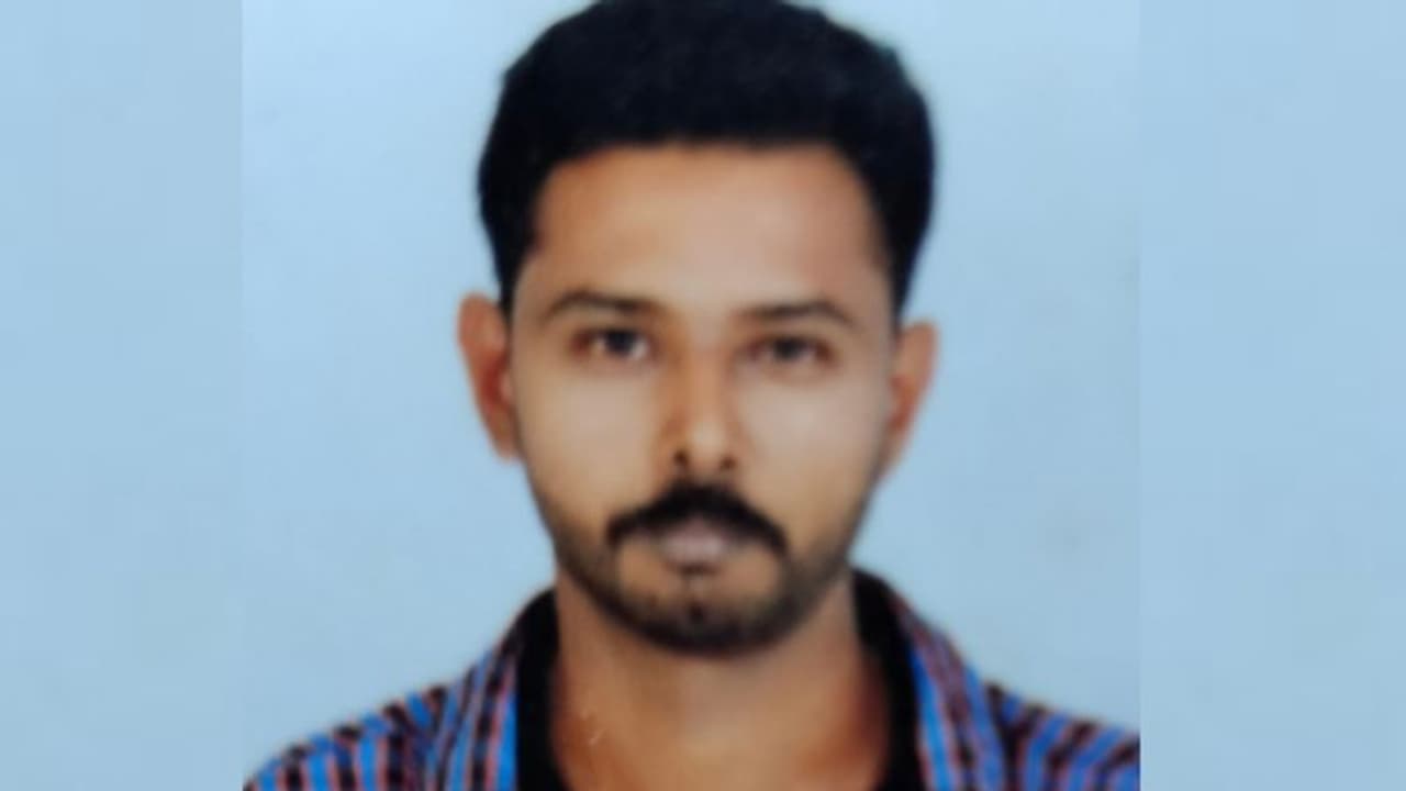 കുളിമുറിയിൽ കുഴഞ്ഞ് വീണ് യുവാവിന് ദാരുണാന്ത്യം