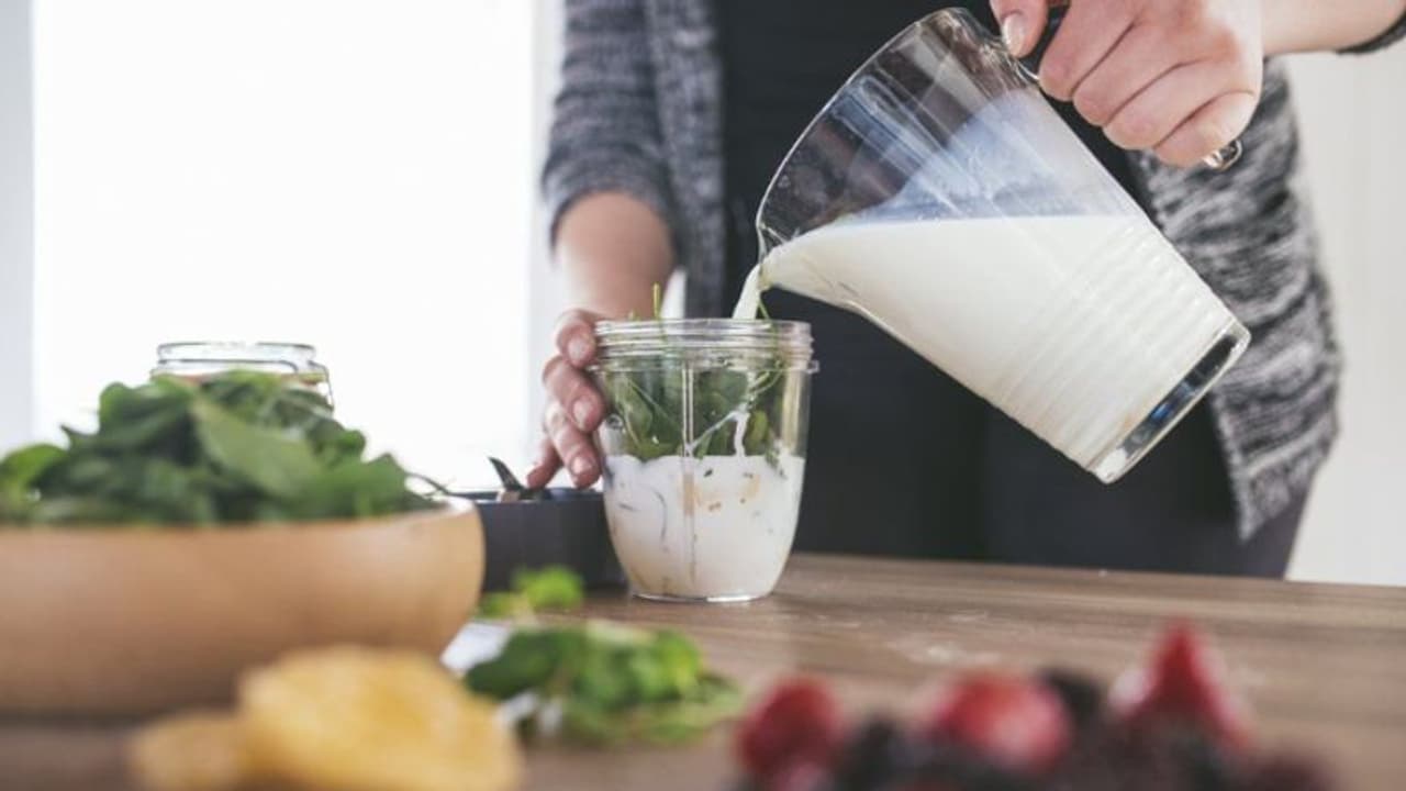 30 കടന്നവര് എല്ലുകളുടെയും പല്ലുകളുടെയും ആരോഗ്യത്തിനായി കഴിക്കേണ്ട ഭക്ഷണങ്ങള്... 30 കടന്നവര് എല്ലുകളുടെയും പല്ലുകളുടെയും ആരോഗ്യത്തിനായി കഴിക്കേണ്ട ഭക്ഷണങ്ങള്...