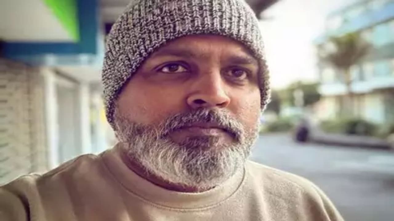 தல மனச புண்படுத்திய வில்லன் இவரு.. பிக் பாஸ் வீட்டுக்கு வந்த செம சிங்கர் யார் இந்த யுகேந்திரன் வாசுதேவன்? தல மனச புண்படுத்திய வில்லன் இவரு.. பிக் பாஸ் வீட்டுக்கு வந்த செம சிங்கர் யார் இந்த யுகேந்திரன் வாசுதேவன்?