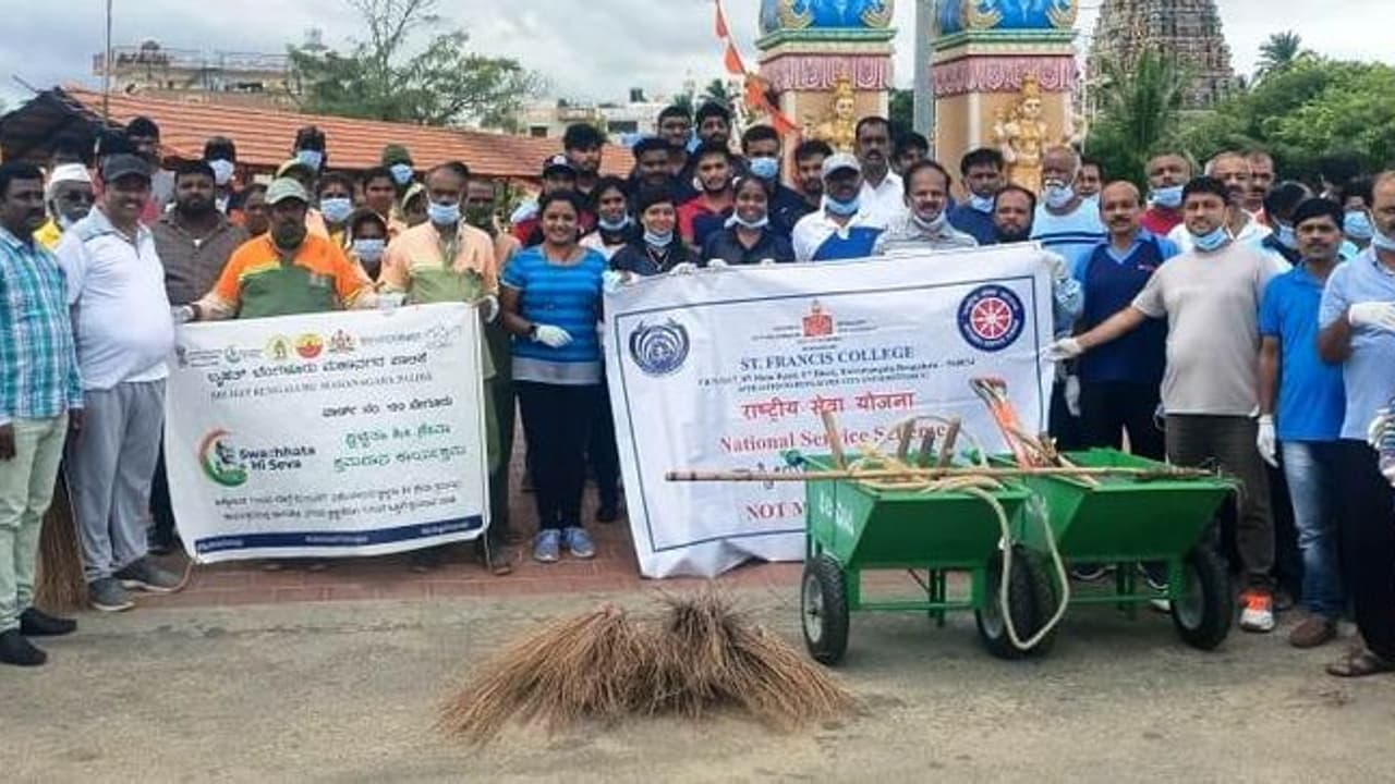 ಬೆಂಗಳೂರು ದಕ್ಷಿಣ: ಬೇಗೂರು ವಾರ್ಡ್ ನಾಗೇಶ್ವರ ದೇವಾಲಯದಲ್ಲಿ ಸ್ವಚ್ಛತಾ ಅಭಿಯಾನ