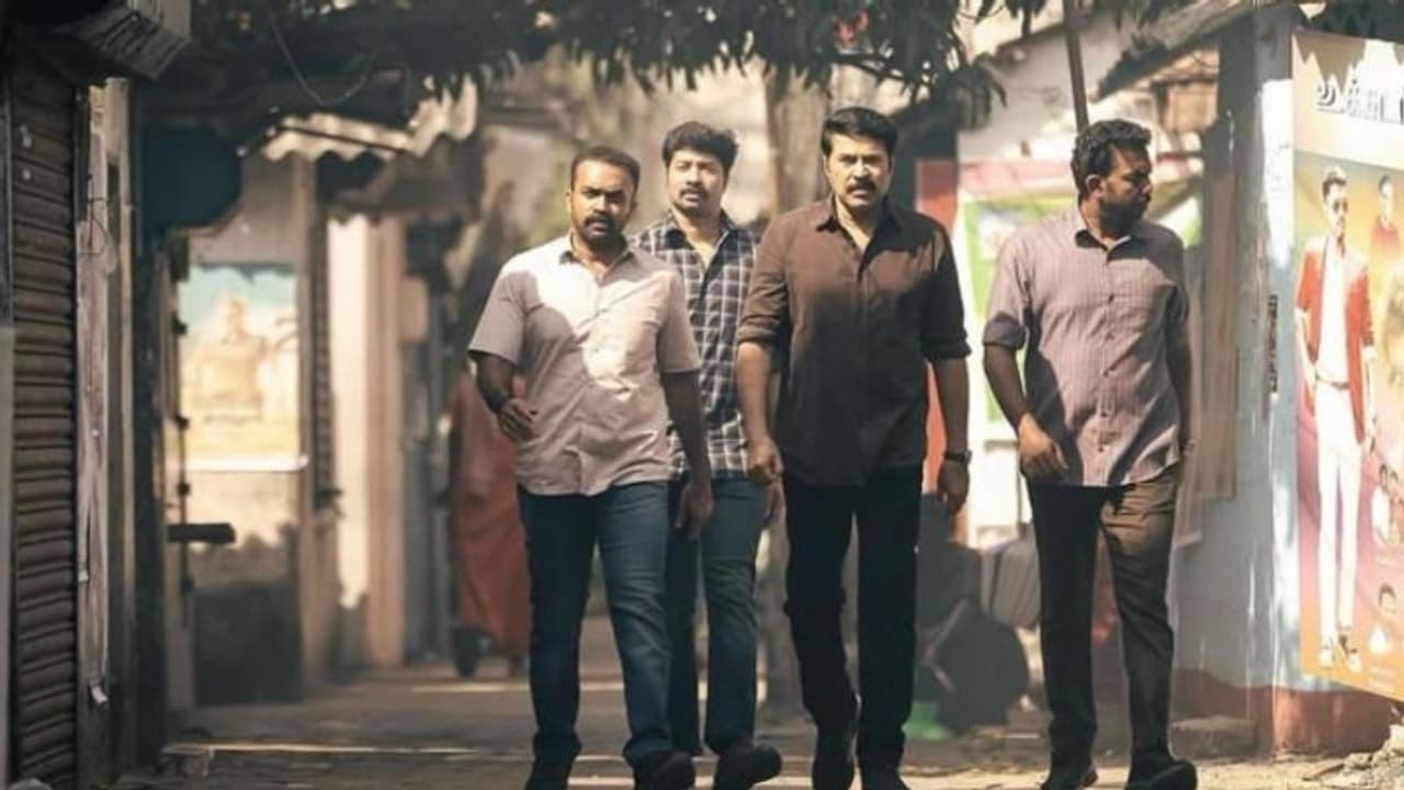 ബോക്സ് ഓഫീസില് 'സൂപ്പര് സണ്ഡേ'? പെരുമഴയിലും നനയാതെ 'കണ്ണൂര് സ്ക്വാഡ്', ഞായറാഴ്ച നേടിയത് ബോക്സ് ഓഫീസില് 'സൂപ്പര് സണ്ഡേ'? പെരുമഴയിലും നനയാതെ 'കണ്ണൂര് സ്ക്വാഡ്', ഞായറാഴ്ച നേടിയത്