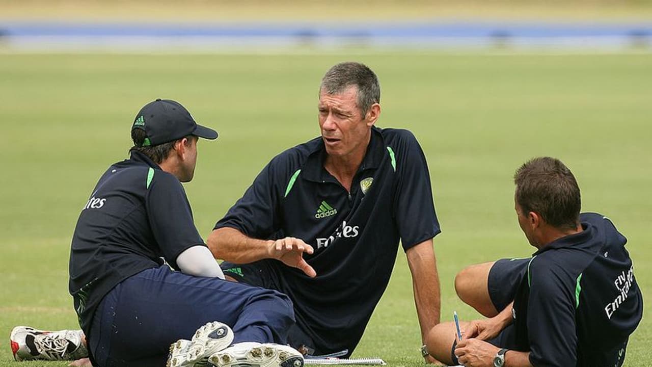 രാജ്യത്തിനായി ഒരു മത്സരം പോലും കളിച്ചിട്ടില്ല, എന്നിട്ടും കളിയറിയാത്ത ഈ കോച്ച് നേടിയത് 2 ലോകകപ്പ് രാജ്യത്തിനായി ഒരു മത്സരം പോലും കളിച്ചിട്ടില്ല, എന്നിട്ടും കളിയറിയാത്ത ഈ കോച്ച് നേടിയത് 2 ലോകകപ്പ്
