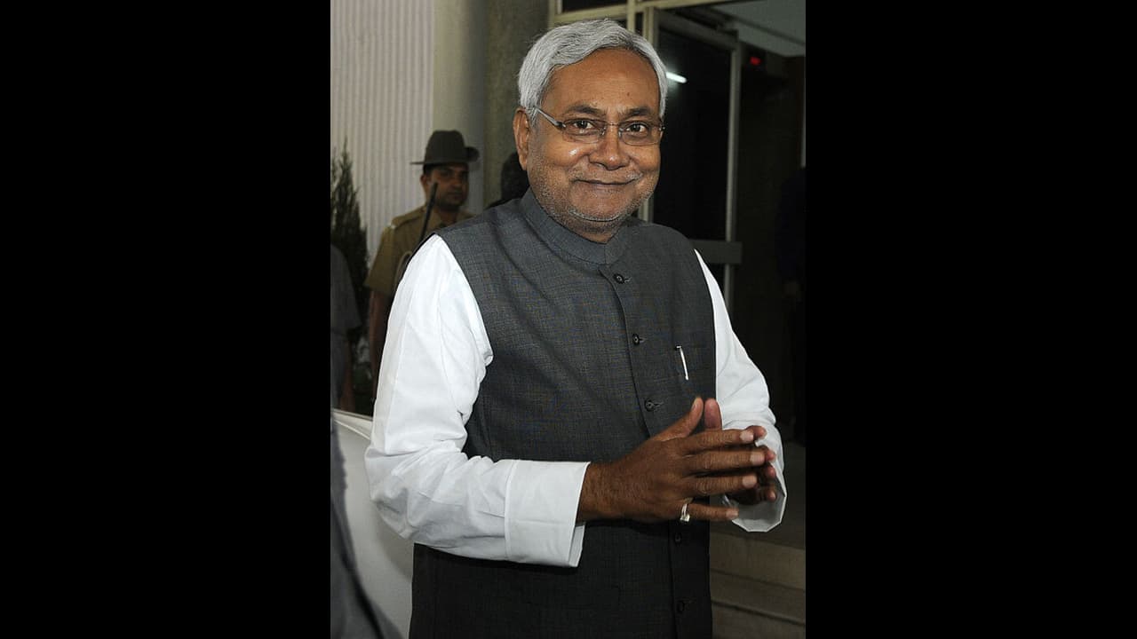 బీహార్ కుల గణన డేటాను పబ్లిష్ చేయకుండా ఆపలేం సుప్రీంకోర్టు బీహార్ కుల గణన డేటాను పబ్లిష్ చేయకుండా ఆపలేం సుప్రీంకోర్టు