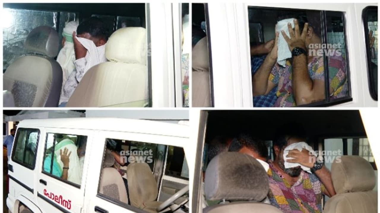 പണം വെച്ച് ചീട്ടുകളി; അറസ്റ്റിലായ പൊതുമേഖലാ സ്ഥാപനത്തിന്റെ എംഡിക്കെതിരെ വകുപ്പ് തല നടപടിക്ക് സാധ്യത പണം വെച്ച് ചീട്ടുകളി; അറസ്റ്റിലായ പൊതുമേഖലാ സ്ഥാപനത്തിന്റെ എംഡിക്കെതിരെ വകുപ്പ് തല നടപടിക്ക് സാധ്യത