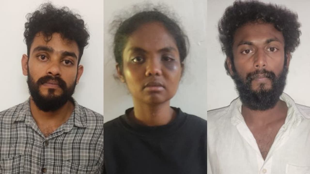 കോഴിക്കോട് ലോഡ്ജില്‍ ഡോക്ടറെ വടിവാൾ മുനയില്‍ നിര്‍ത്തി യുവതിയും സംഘവും, ഗൂഗിള്‍ പേ വഴി പണം കവര്‍ന്നു