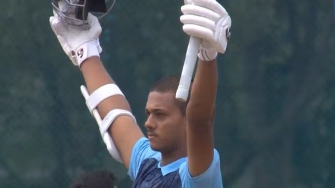 IND vs NEP:ருத்ரதாண்டவம் ஆடிய யஷஸ்வி ஜெய்ஸ்வால் முதல் சதம் அடித்து சாதனை–டி20யில் இந்தியா 202 ரன்கள் குவிப்பு!