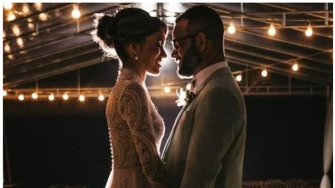 ഫോണില്‍ മധുരമുള്ള ശബ്ദം; ഡെലിവറി ബോയിയുമായി പ്രണയത്തിലായി ഓസ്‌ട്രേലിയൻ യുവതി !